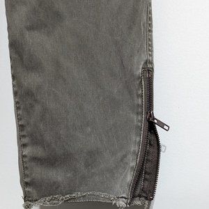 Lane Bryant Size 20 army green ankle pant with zipper